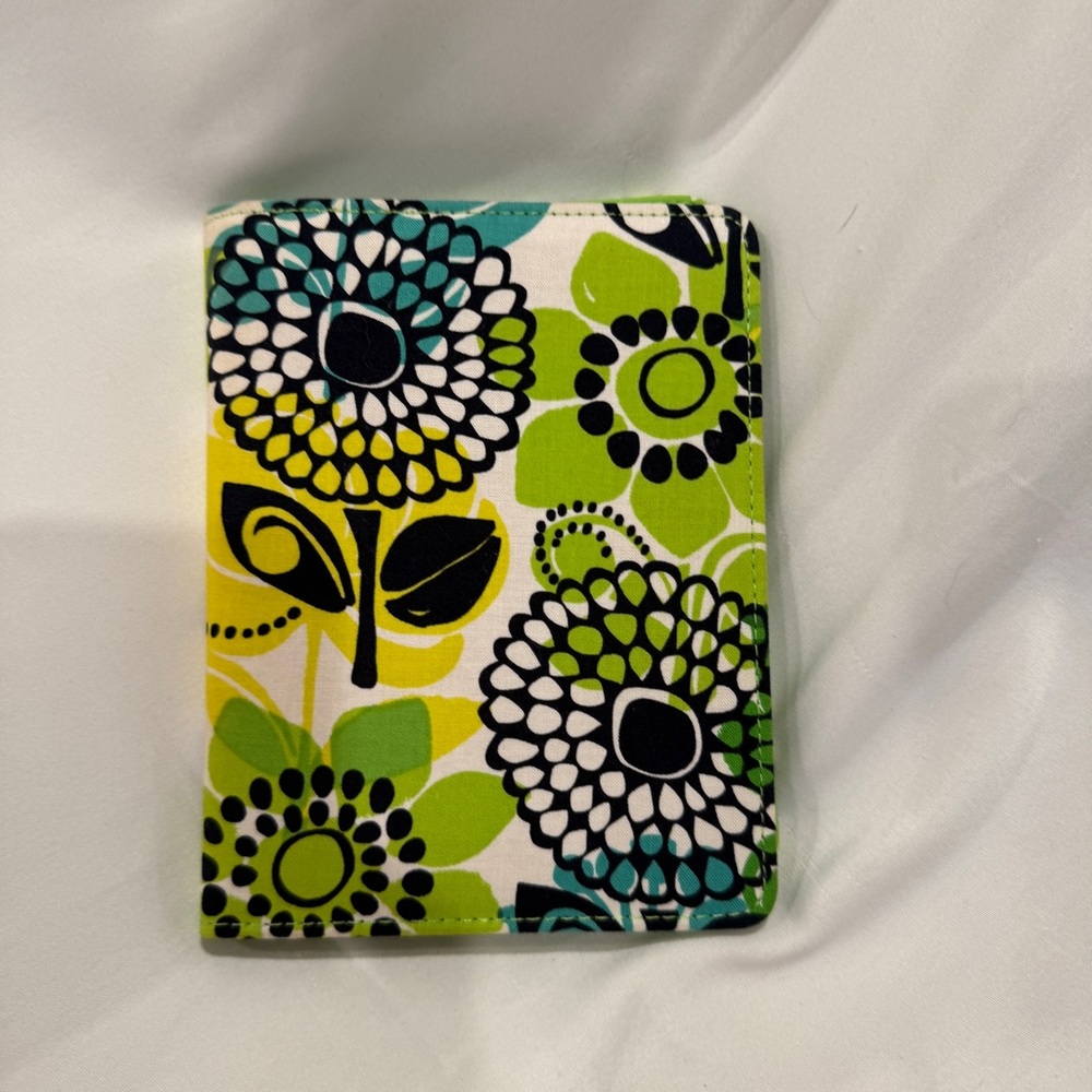 Vera Bradley E-Reader Sleeve in Retired Limes Up Pattern
